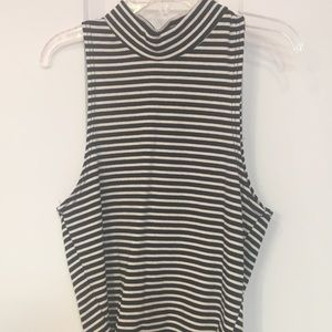 Mid neck striped tank top